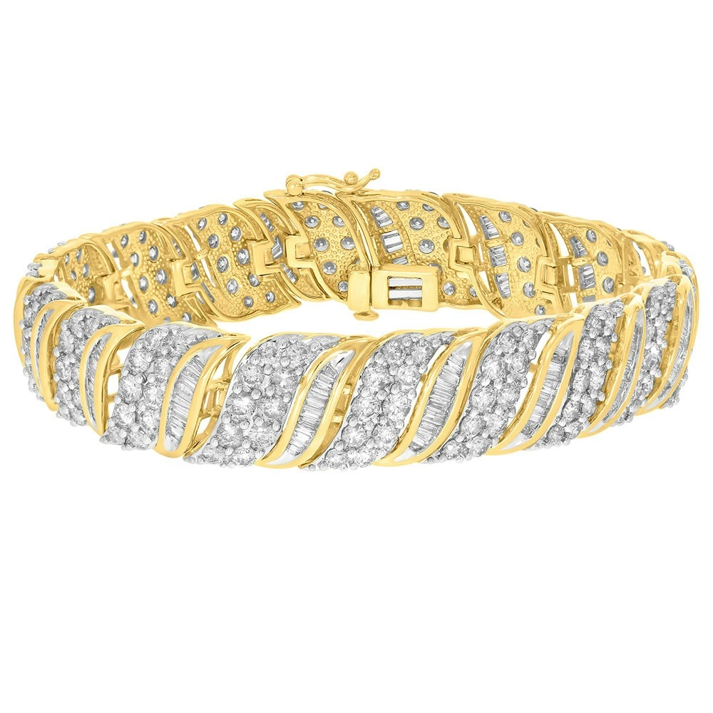 9ct Yellow Gold 10.6 Carat Diamond  18.5cm Bracelet with Brilliants and Baguettes