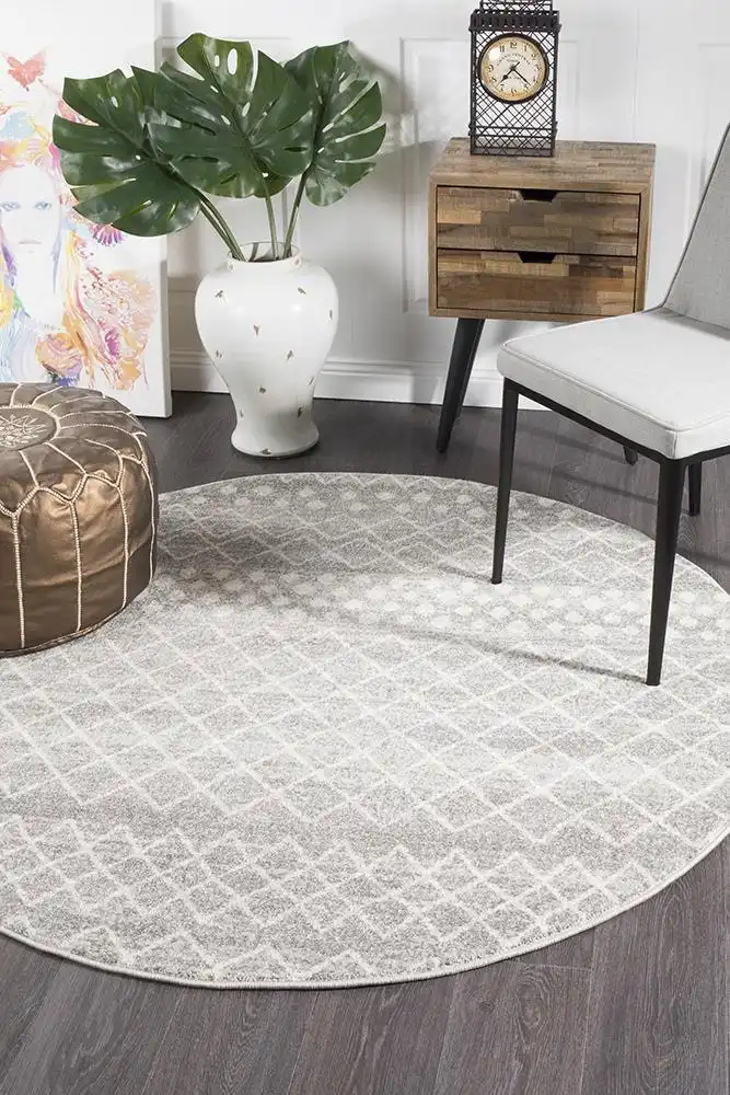 Rug Culture Oasis Selma Silver Tribal Round Rug