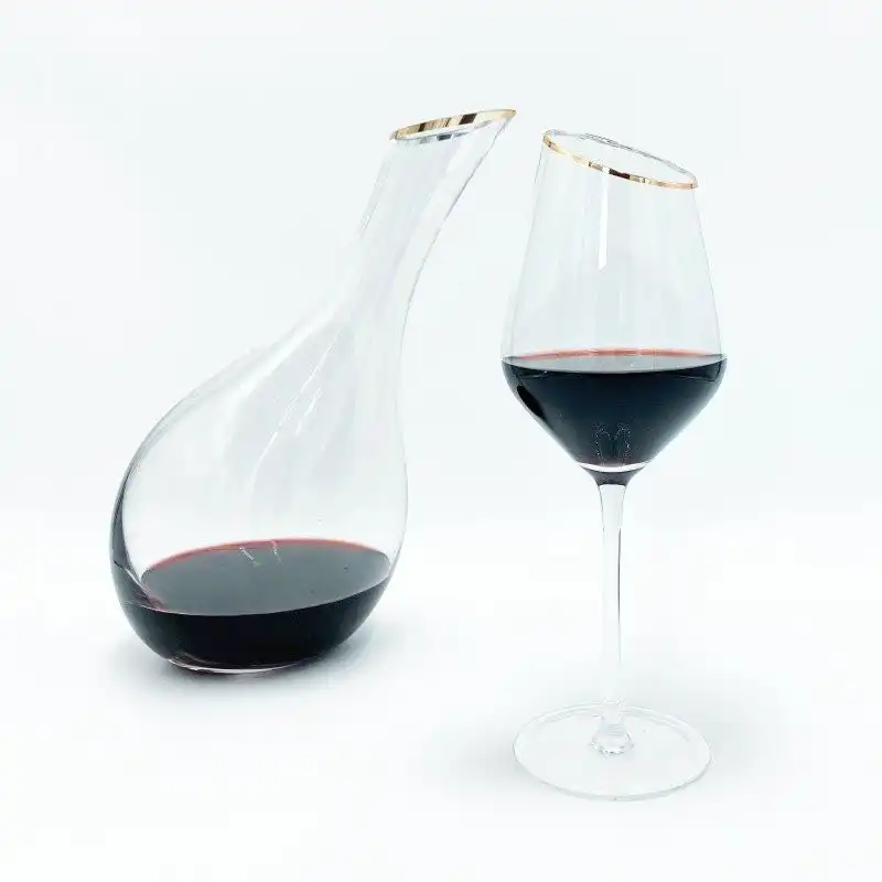 Zohi Interiors Manhattan Elegance Stemmed Wine Glasses