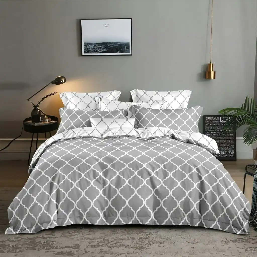 Geometric Design Quilt Cover Set