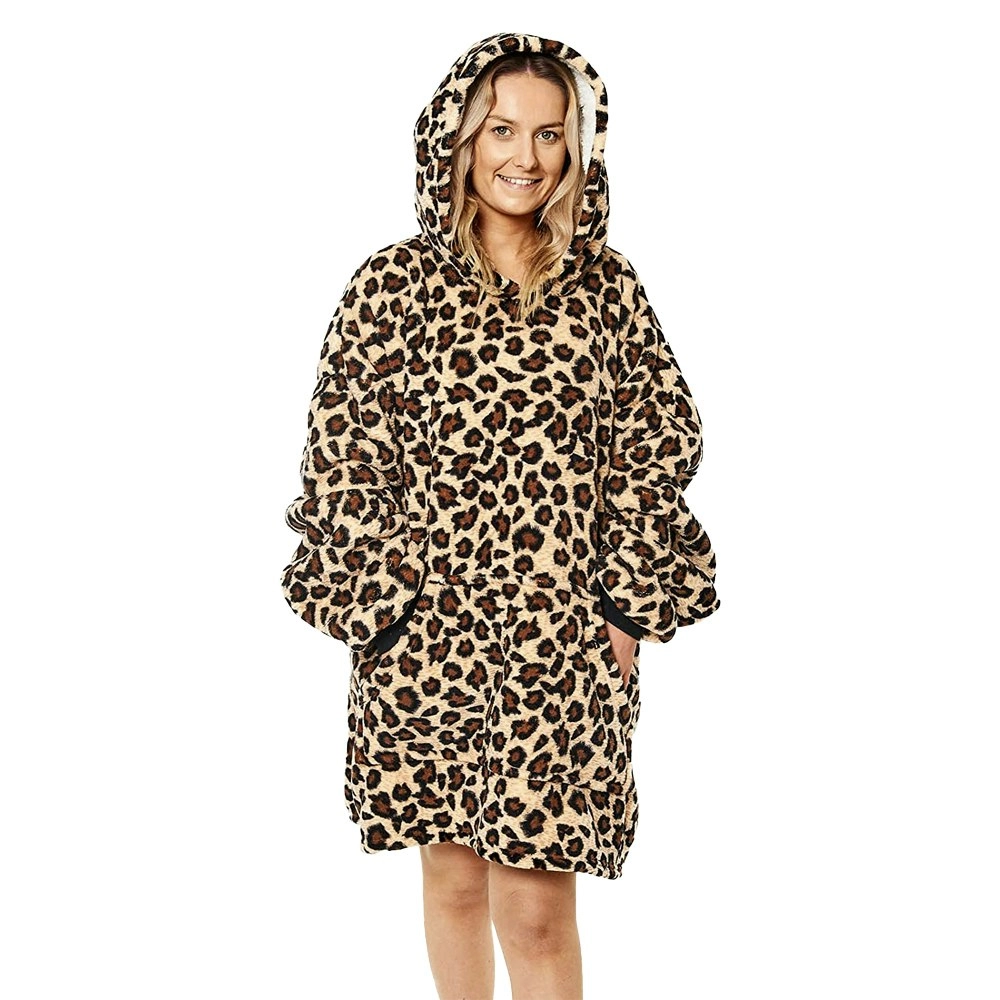 Hotto Premium Womens Hooded Blanket Cuddle Hoodie Ultra Soft One Size Leopard