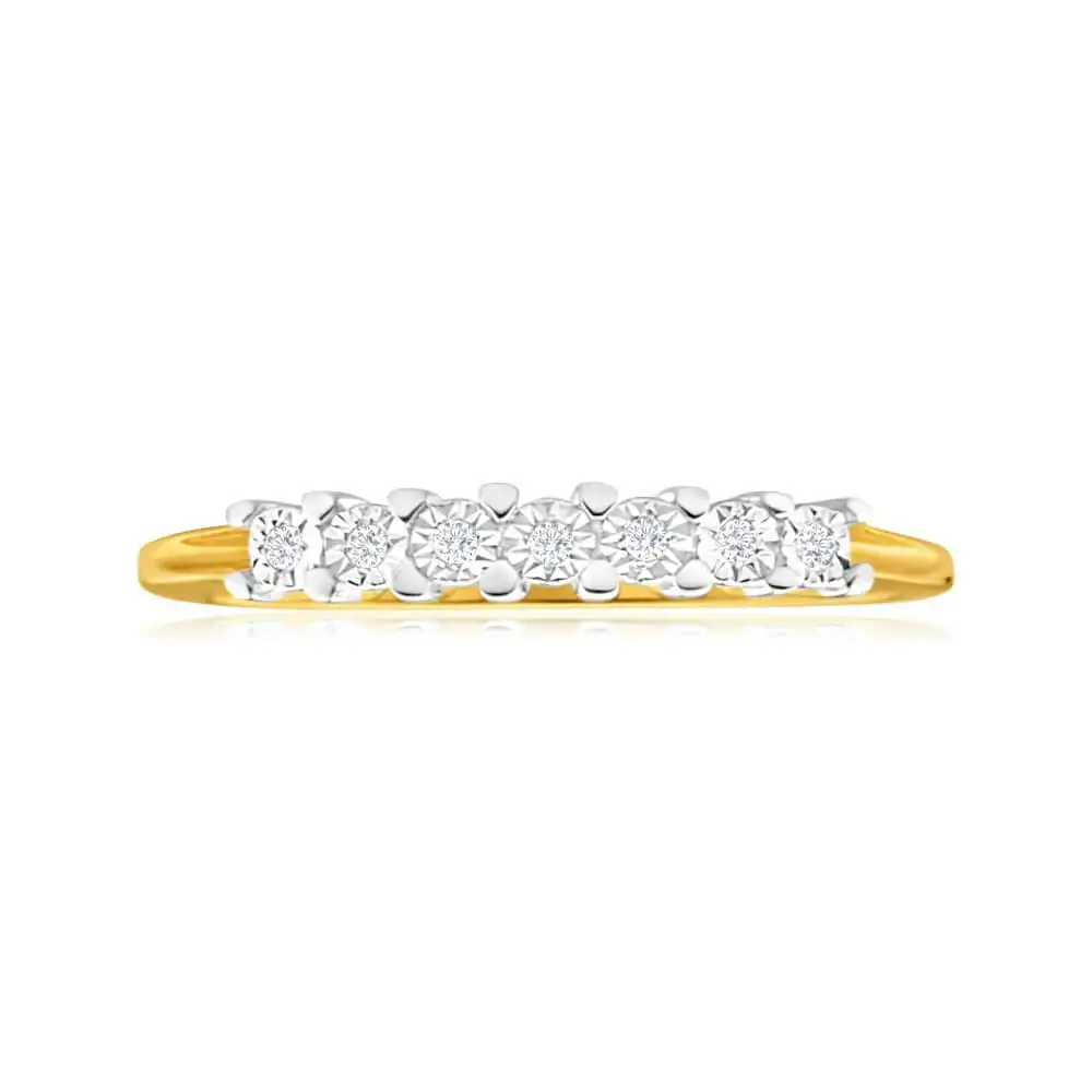 9ct Yellow Gold Diamond Ring Set With 7 Stunning Diamonds