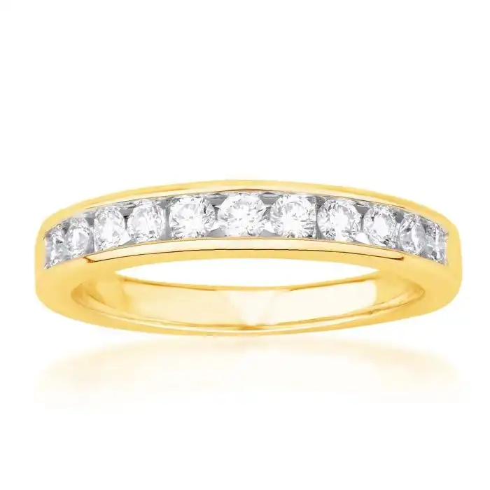 9ct Yellow Gold 1/2 Carat Diamond Ring with 11 Brilliant Diamonds