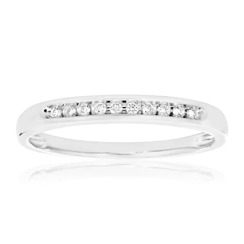 9ct White Gold Diamond Ring Set With 10 Brilliant Diamonds