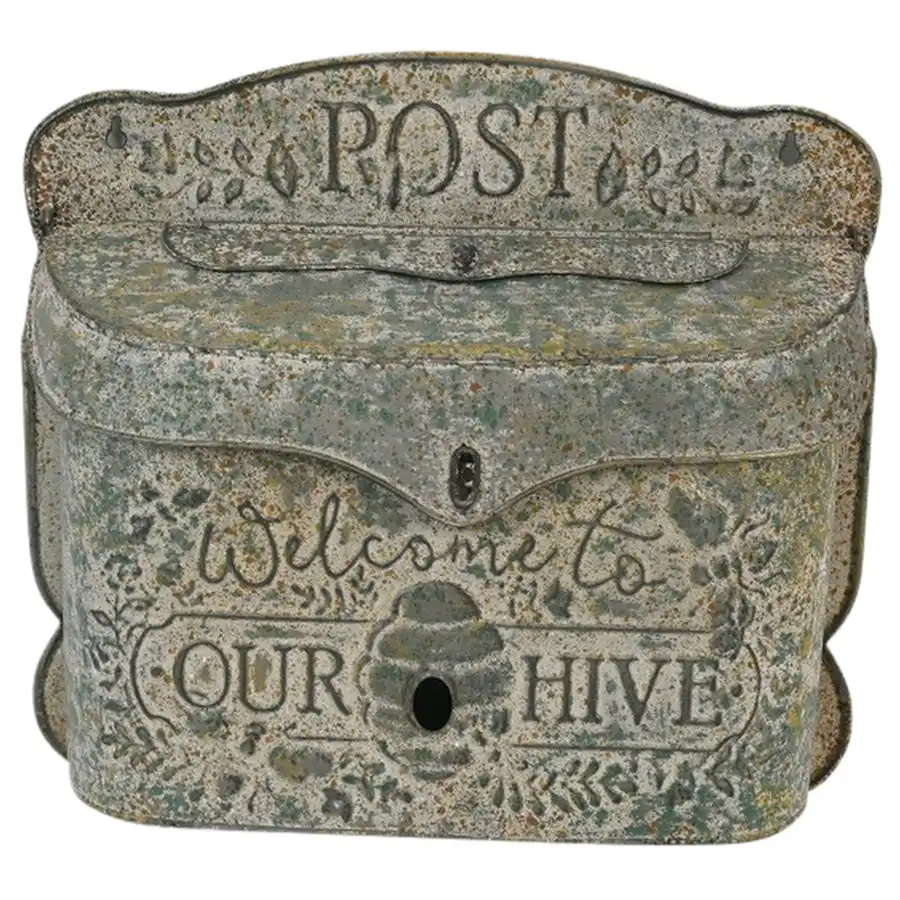 Willow & Silk Vintage 40cm Metal 'Welcome to Our Hive' Sign Post/Mailbox