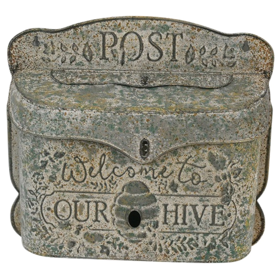 Willow & Silk Vintage 40cm Metal 'Welcome to Our Hive' Sign Post/Mailbox