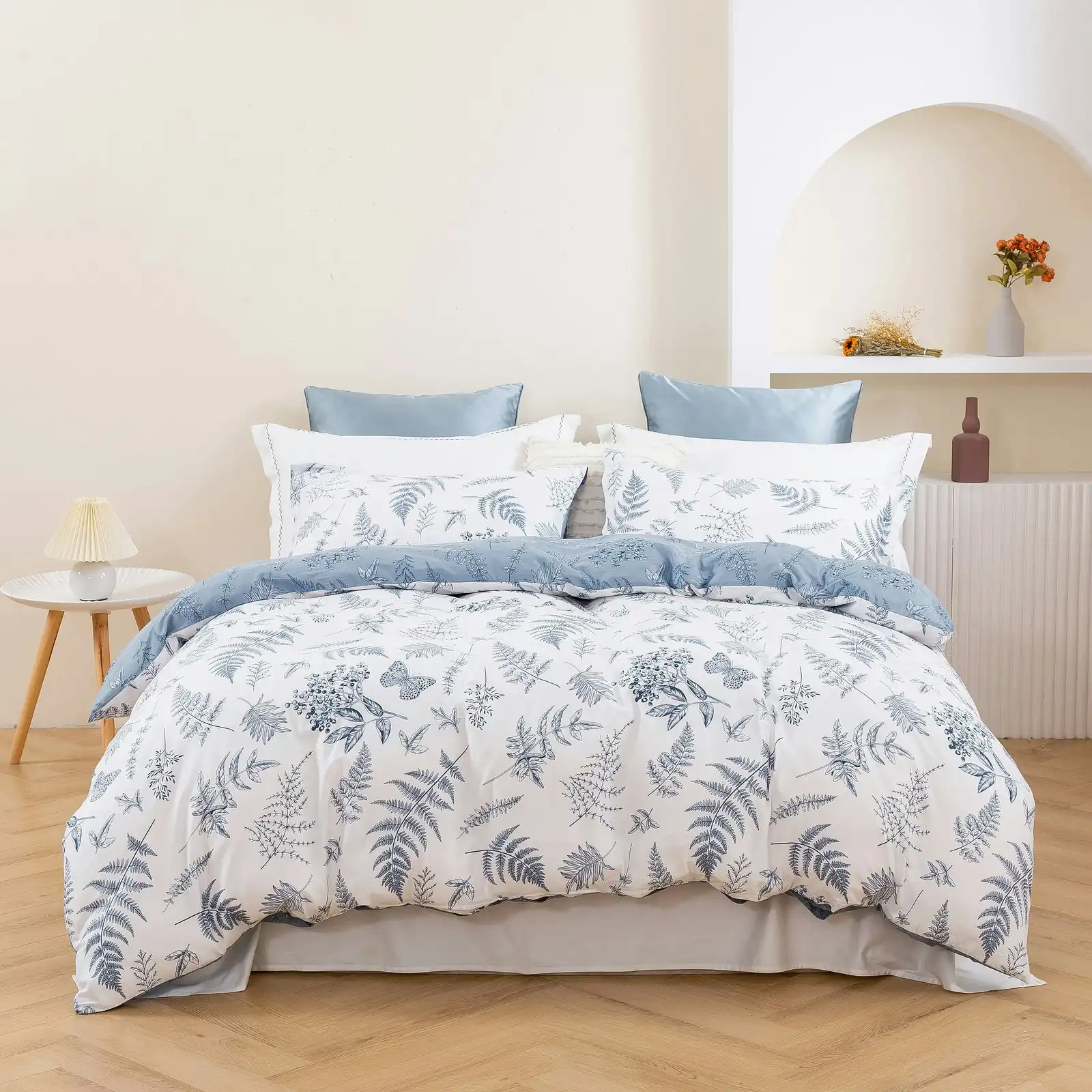 Dreamaker Daphne 100% Cotton Reversible Quilt Cover Set Queen Bed