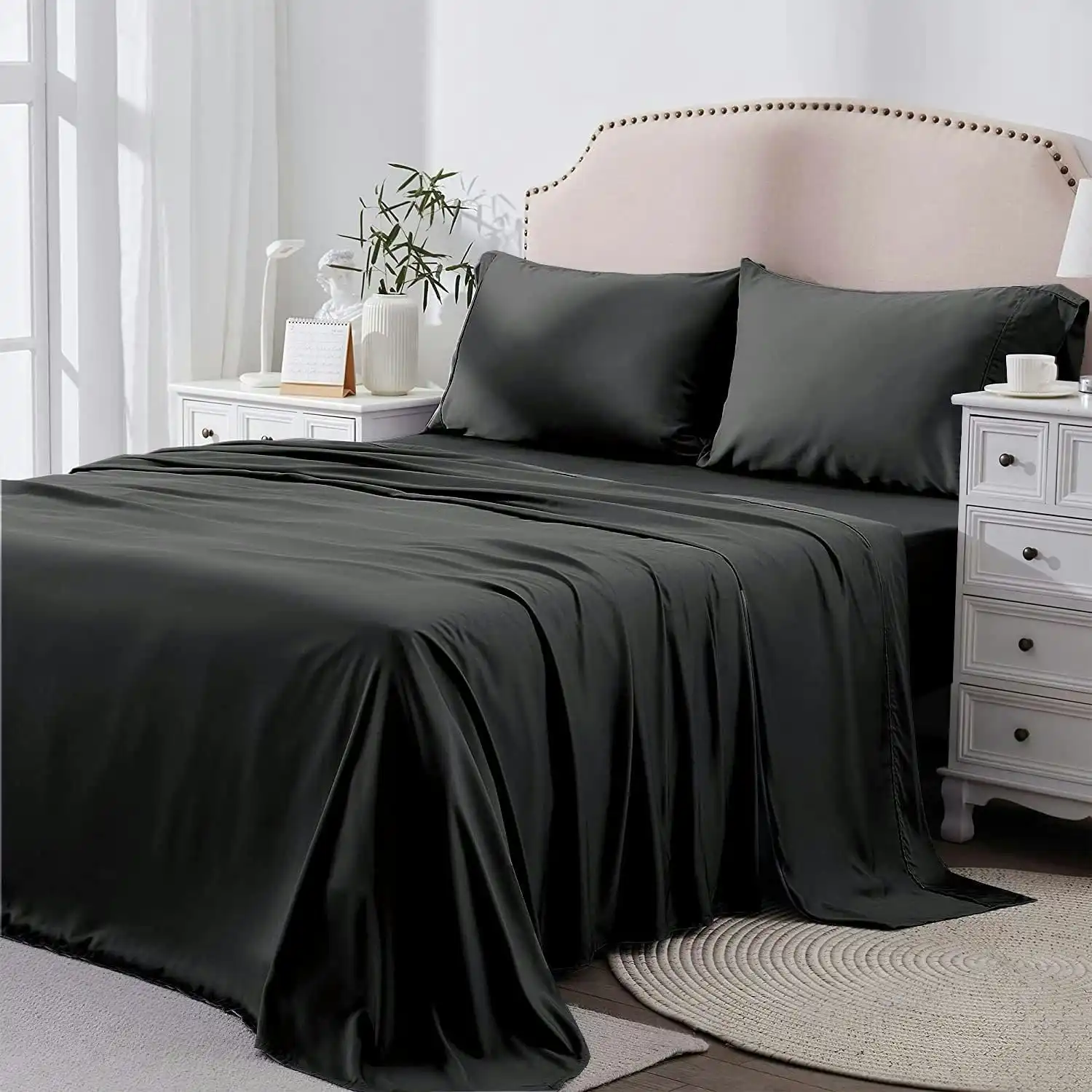Queen Bed Sheet Set 2000TC Bedding Sheets and Pillowcases, Breathable, Wrinkle Fade Stain Resistant, Deep Pocket, Flat Fitted, Black