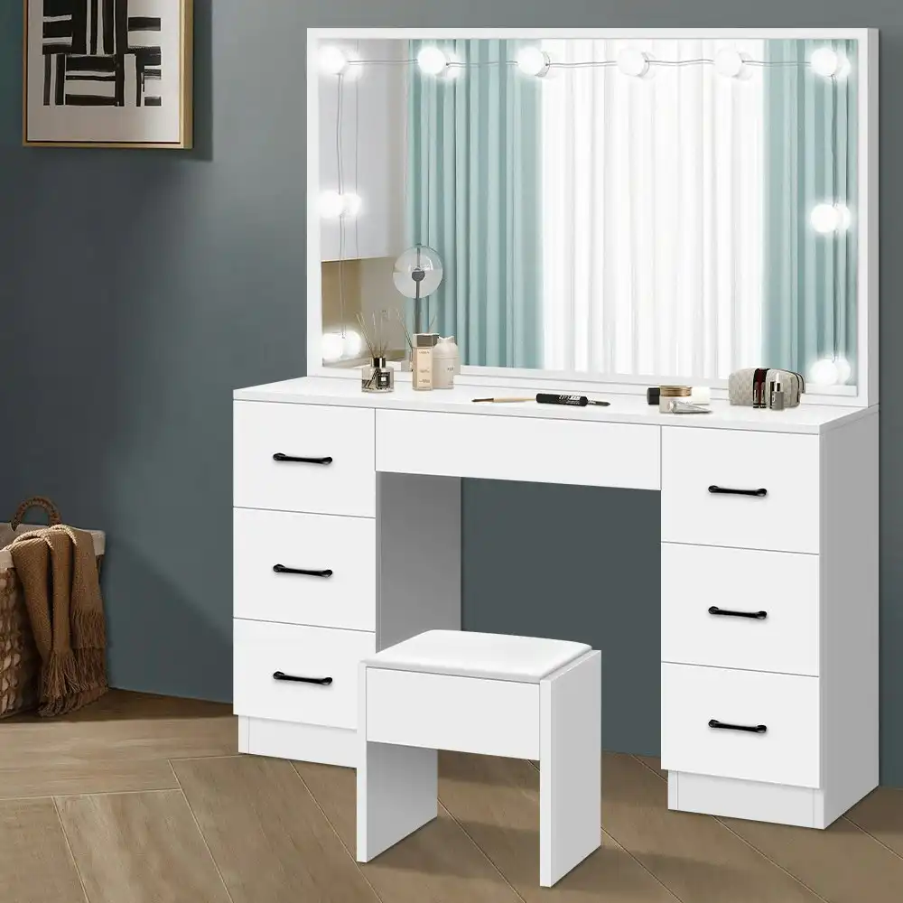 Attractive Mirror Dressing TABLE DESIGNS FOR BEGINNERS | Modern dressing  table designs, Dressing table modern, Dressing room mirror