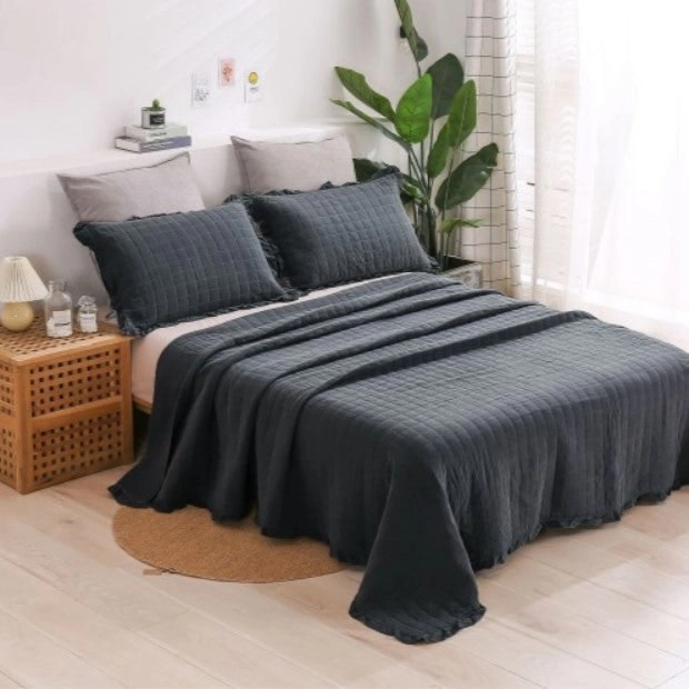 Dreamaker Premium Quilted Sandwash Coverlet