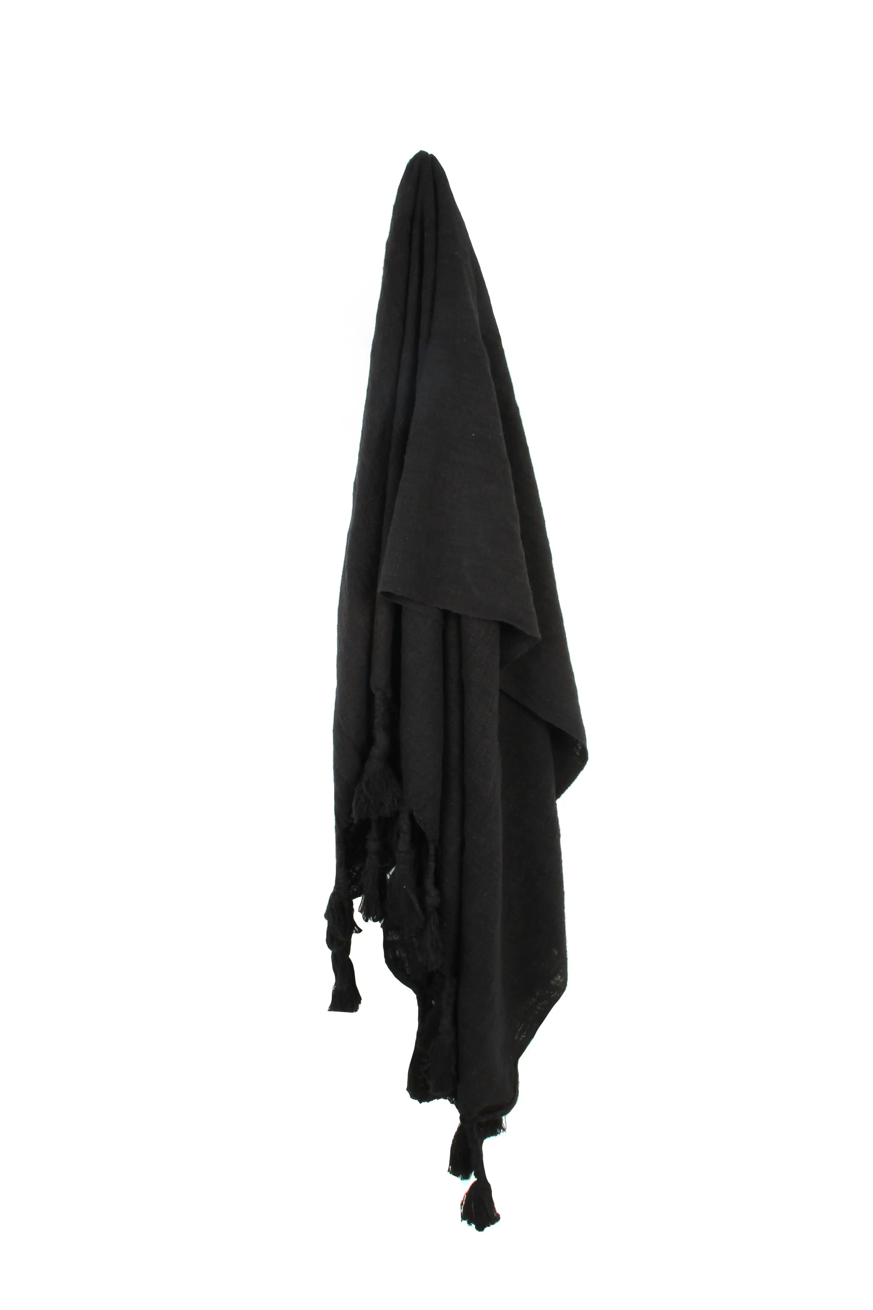 Neo Cotton Throw With Giant Tassels Black