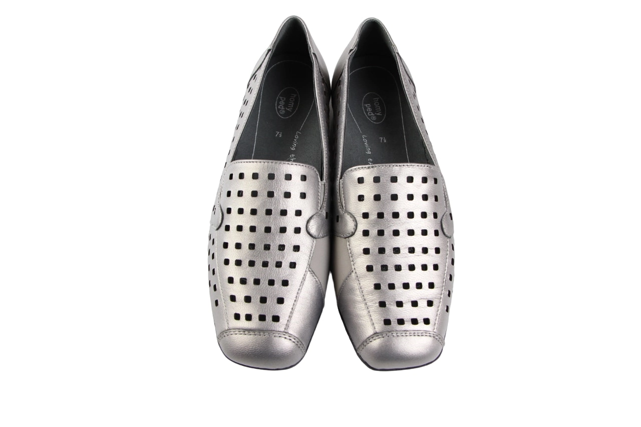 Womens Homyped Lizzy Platinum Sandals Slip On Shoes Flats