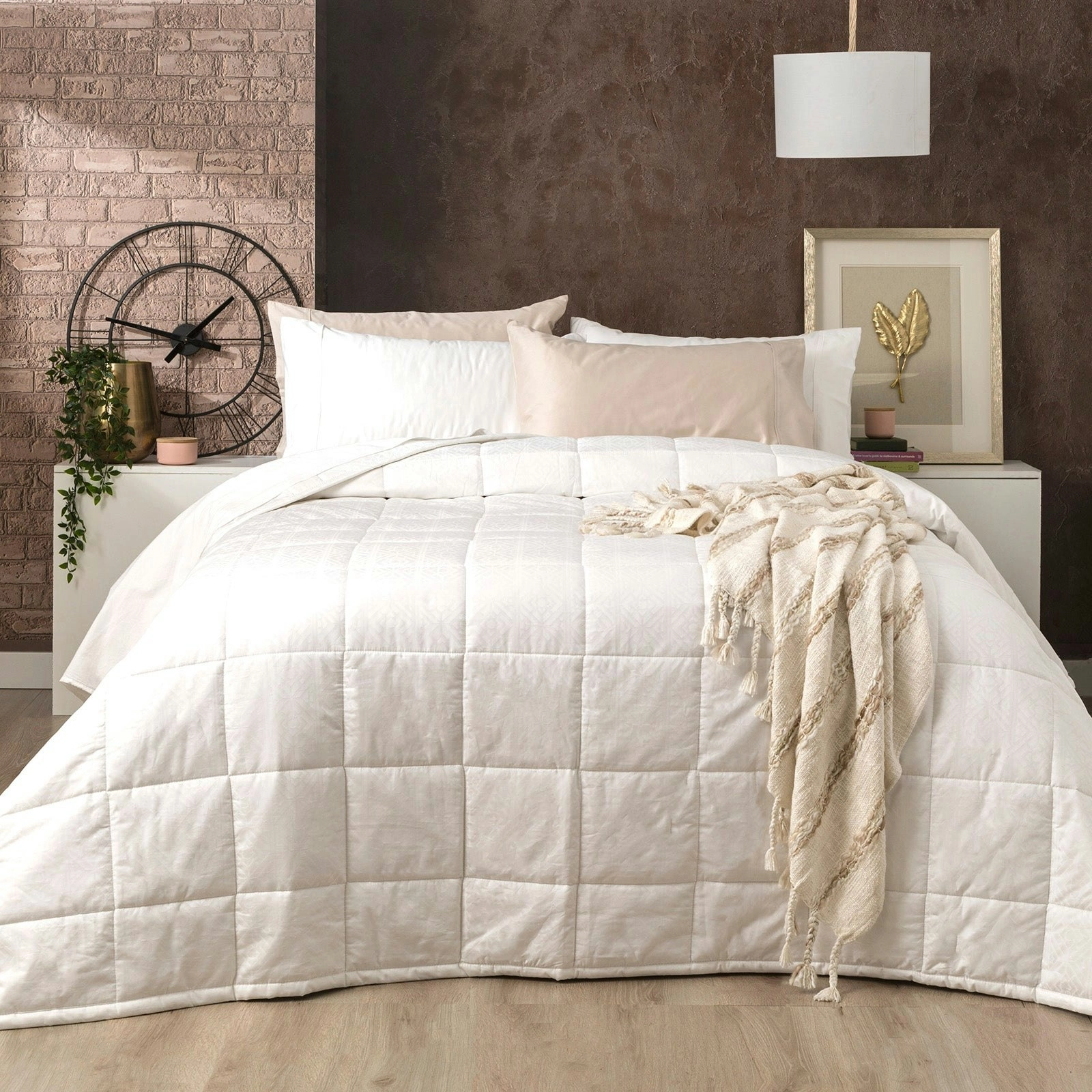 White Mosaic 500 TC Cotton Jacquard Comforter Set by Ddecor Home