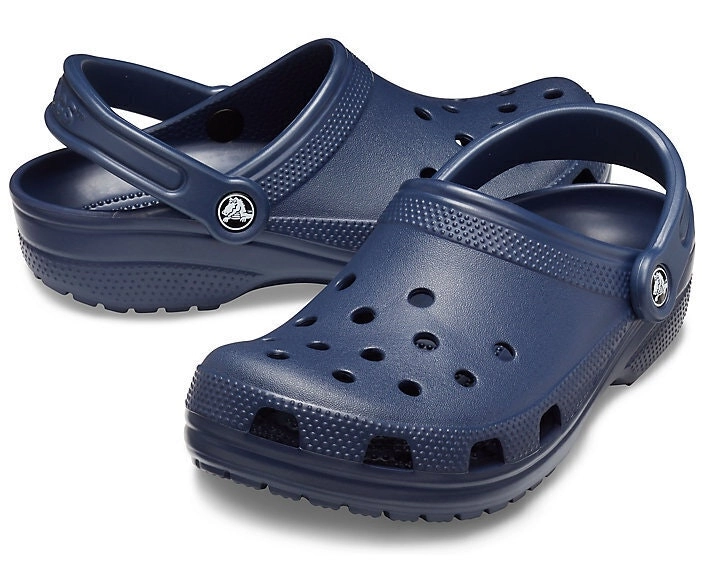 Crocs Classic Clogs Roomy Fit Sandal Clog Sandals Slides Waterproof - Navy - US Men's 4 / Women's 6