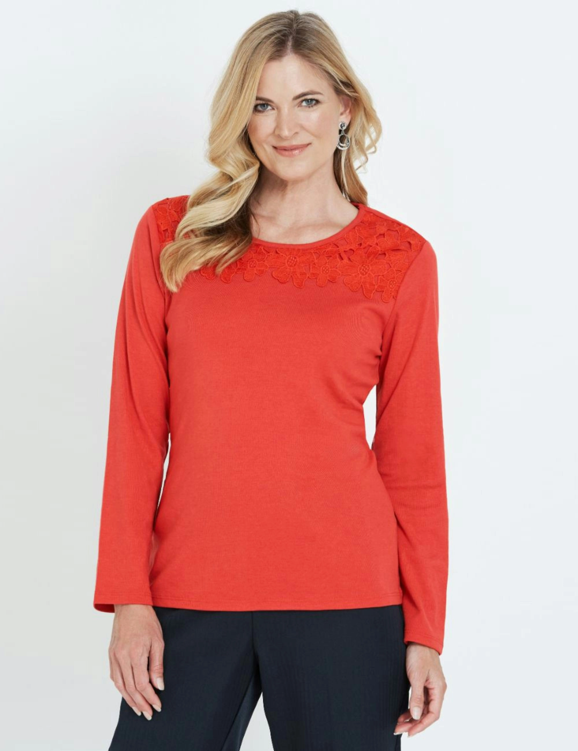 Noni B Rylee Long Slv Rib Top (Rococco Red)