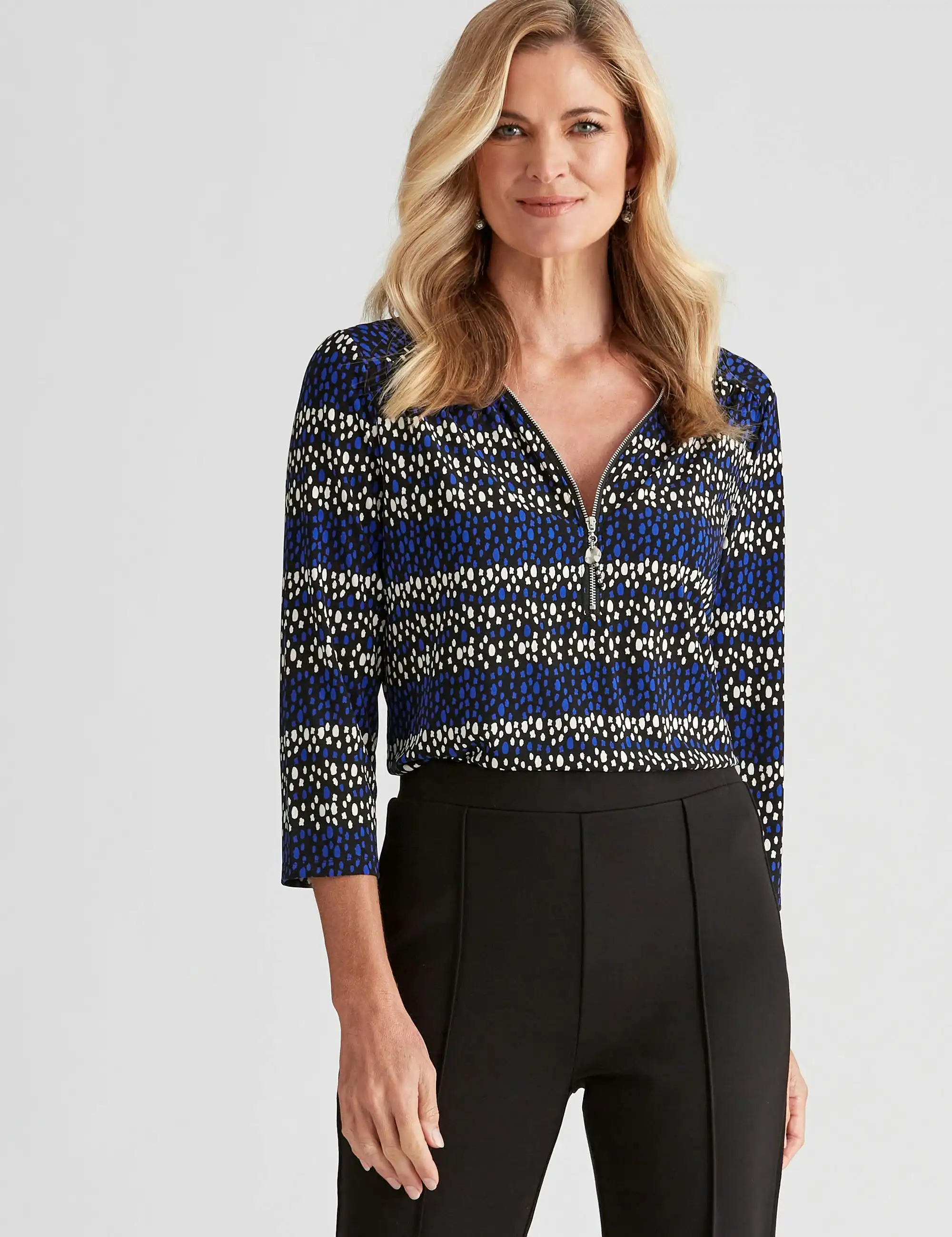 Noni B Knitwear Zipped Front Top (Electric)