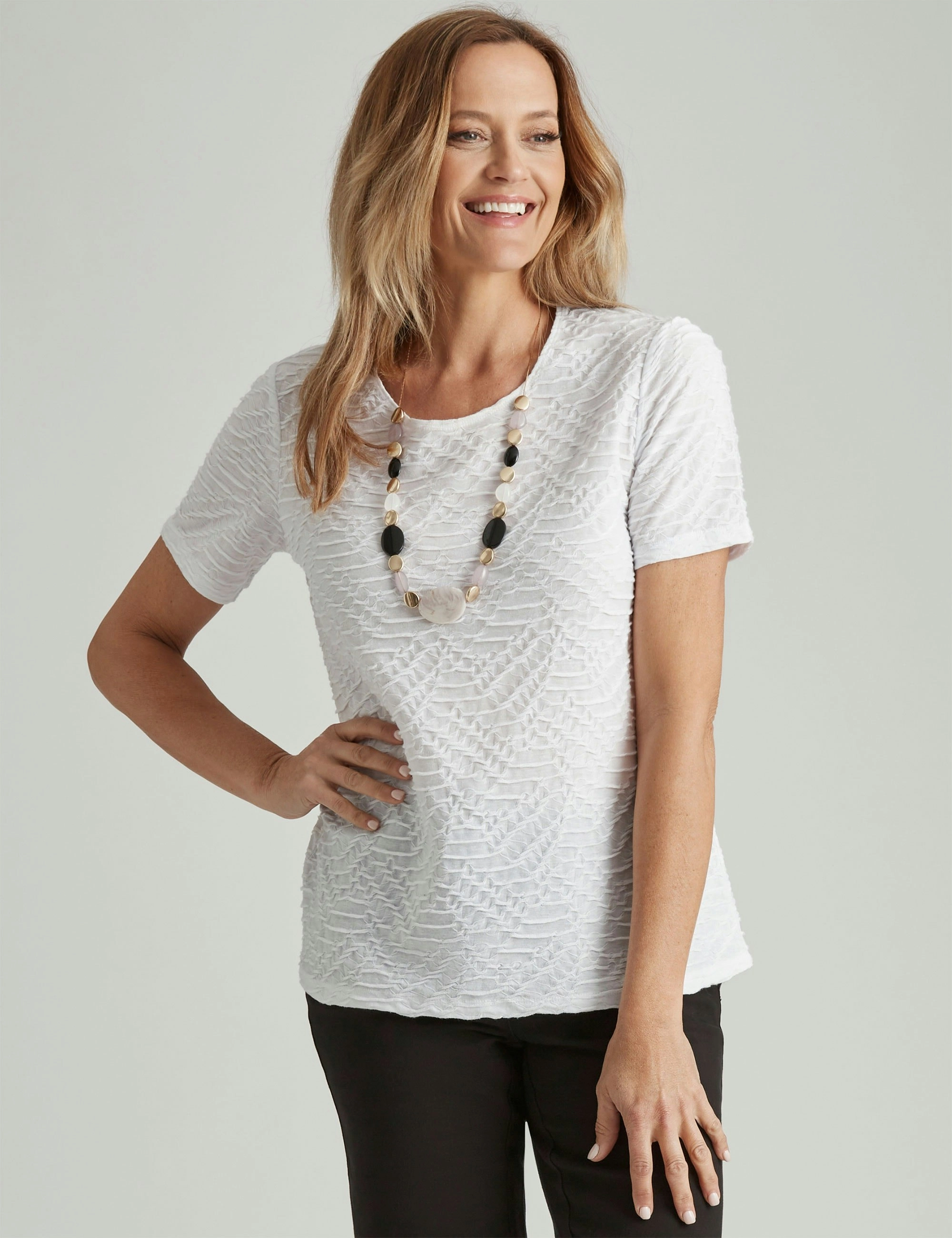 Millers Short Sleeve Tured Scoop Neck Top (White)