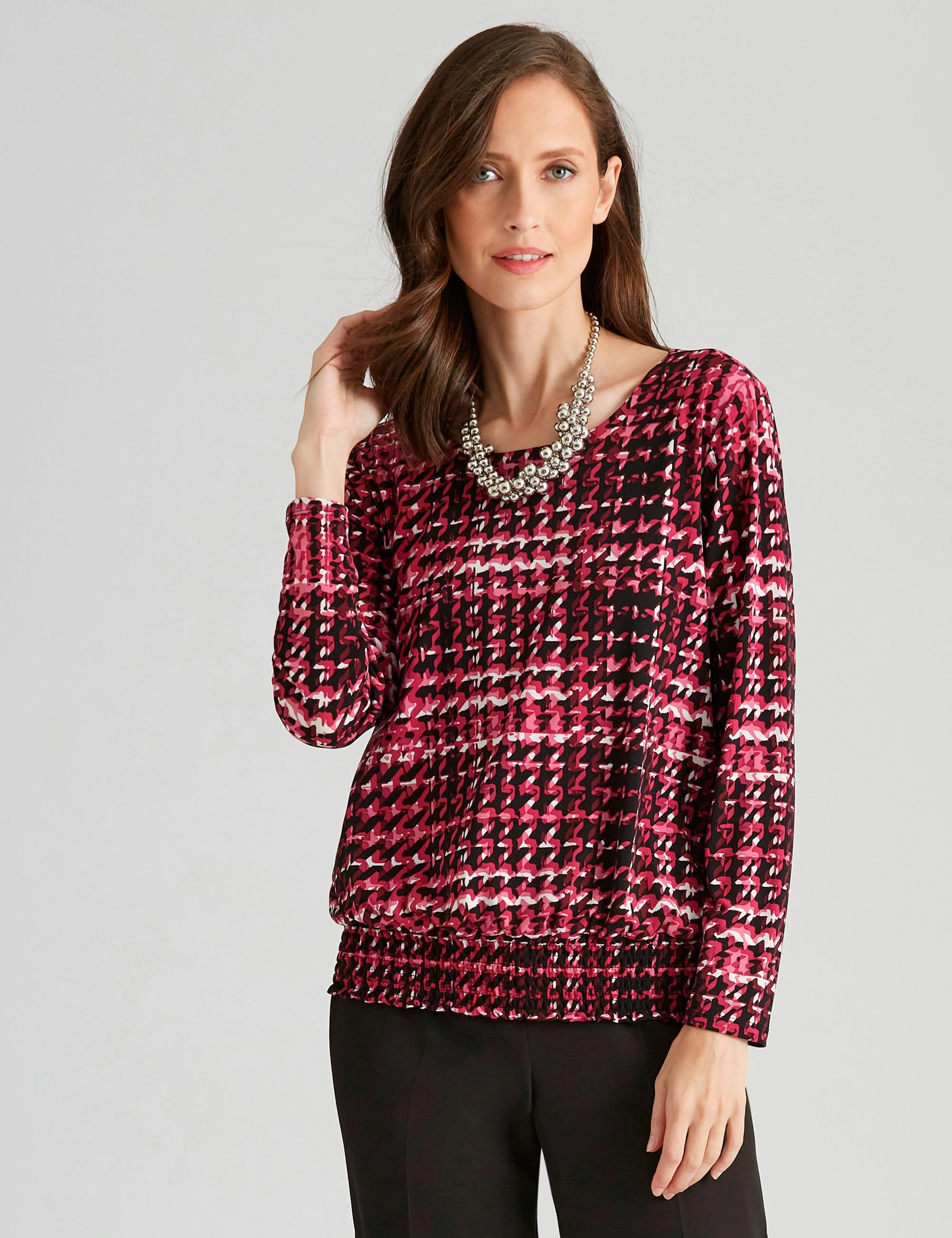 Noni B Shirred Hem Knitwear Top (Beaujolais)