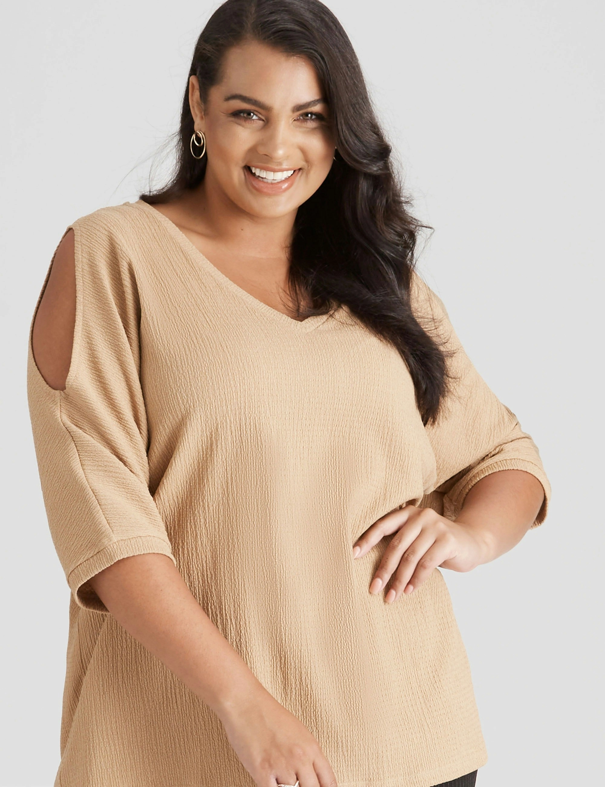 beme Texture Knitwear Elbow Sleeve Top (Chai)