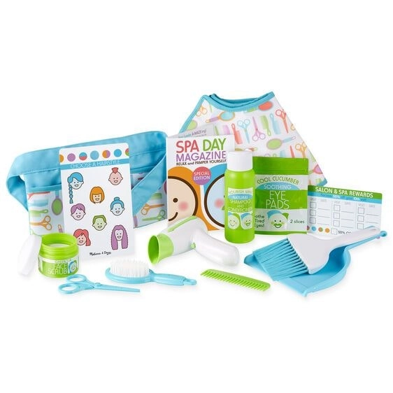 Melissa & Doug LOVE YOUR LOOK - Salon & Spa Play Set