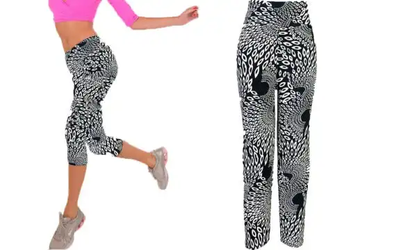 Women's Print Capri Sport Leggings - Black and White